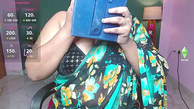 Naughty Ayesha1 online show from 11.05.25