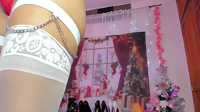 Alaia Love77 online show from 12.24.24