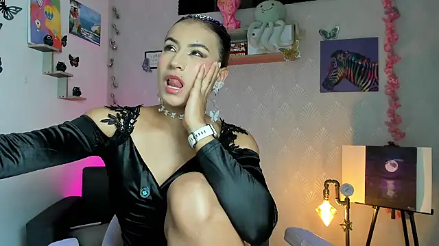 Alaia Love77 online show from 09.25.25