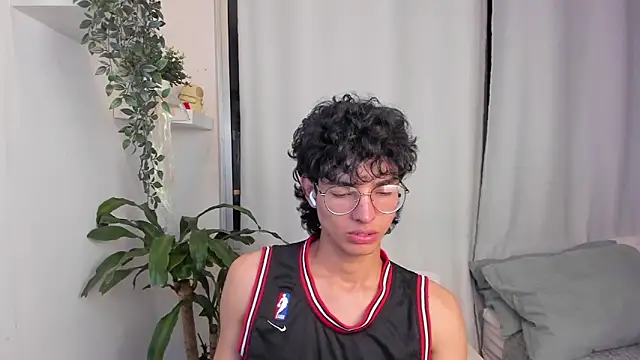 santy-kitty online show from 02.19.26