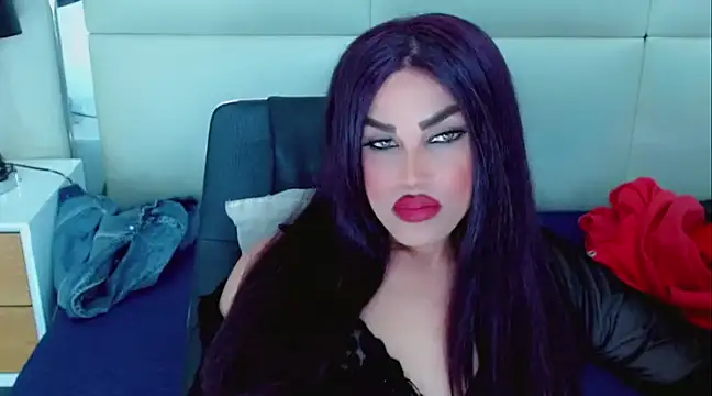 NathaliaCross online show from 12.18.24