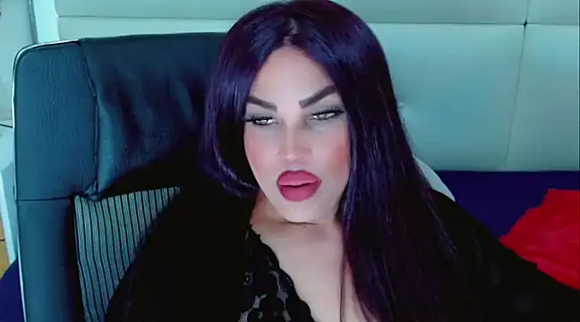 NathaliaCross online show from 12.19.24