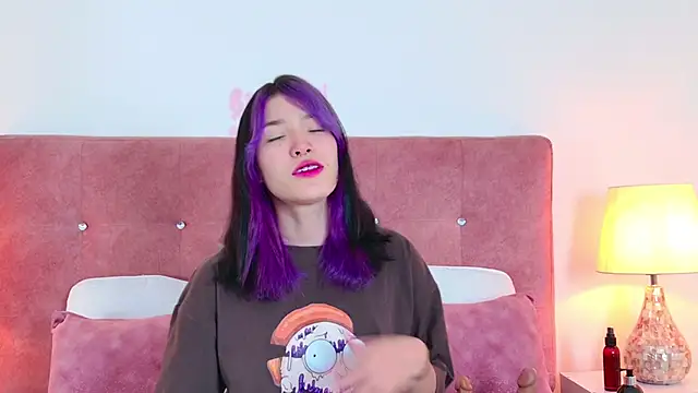 AlliciaKim online show from 12.21.24