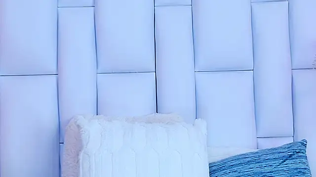 AlliciaKim online show from 12.28.24