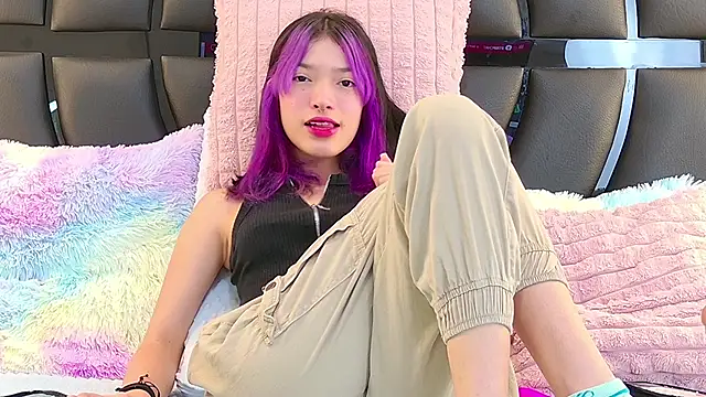 AlliciaKim online show from 01.11.25