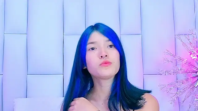 AlliciaKim online show from 03.04.25