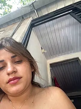 Snapshot of perlita05 chatting on 10.02.25 perlita05 online show from 10.02.25