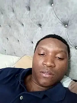 Snapshot of Elchicomiel chatting on 12.02.24 Elchicomiel online show from 12.02.24