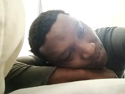 Snapshot of Elchicomiel chatting on 01.21.25 Elchicomiel online show from 01.21.25