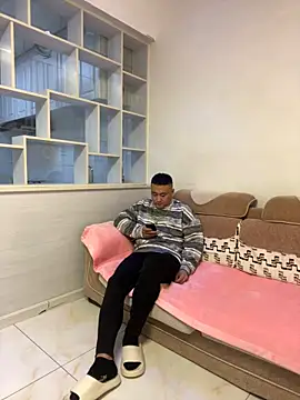 Snapshot of ShaoZian_1 chatting on 10.10.25 ShaoZian 1 online show from 10.10.25