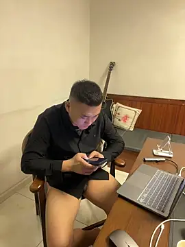 Snapshot of ShaoZian_1 chatting on 11.12.25 ShaoZian 1 online show from 11.12.25