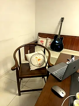 Snapshot of ShaoZian_1 chatting on 11.13.25 ShaoZian 1 online show from 11.13.25