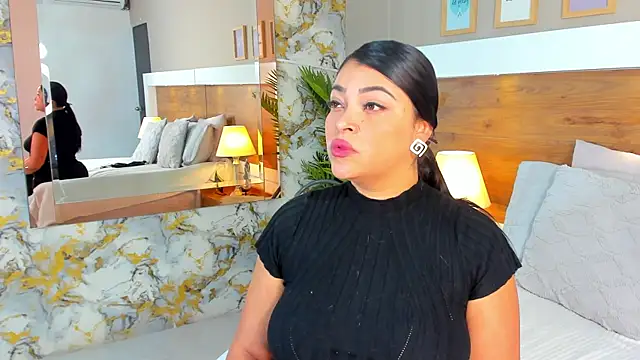 EmaBakker online show from 12.01.25