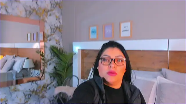 EmaBakker online show from 01.15.26