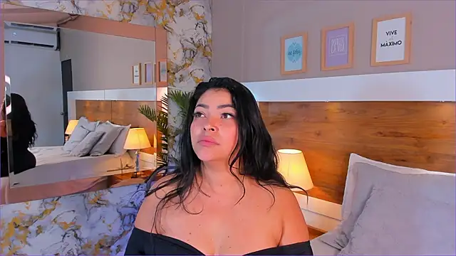 Snapshot of EmaBakker chatting on 02.01.26 EmaBakker online show from 02.01.26