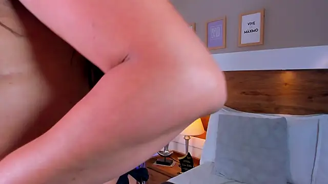 Snapshot of EmaBakker chatting on 02.10.26 EmaBakker online show from 02.10.26