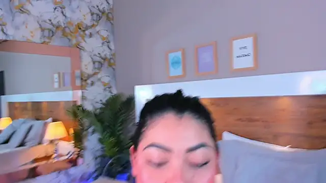 Snapshot of EmaBakker chatting on 02.21.26 EmaBakker online show from 02.21.26