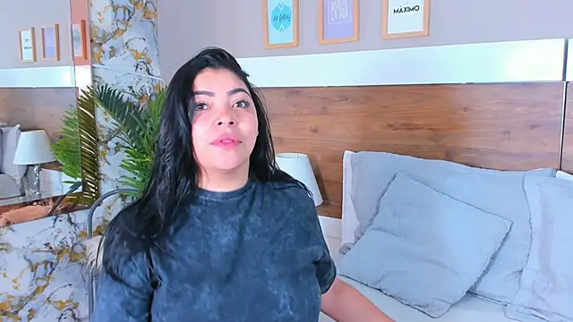 Snapshot of EmaBakker chatting on 02.24.26 EmaBakker online show from 02.24.26