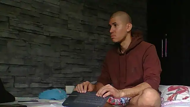 Sexylatin64 online show from 02.08.26