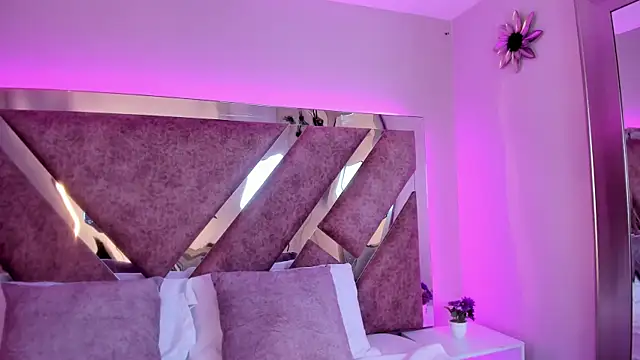 JulietaCheerr online show from 03.06.25