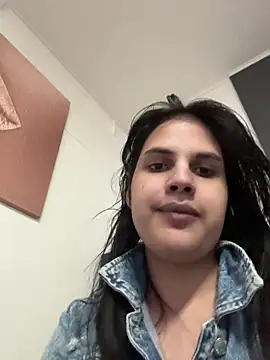 GiuliaHarvey online show from 04.07.26