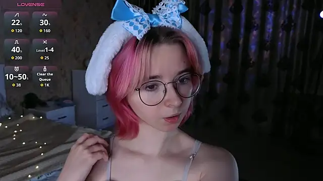 Nora Failure online show from 10.11.25