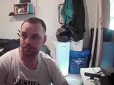 Snapshot of Lolosalvage83 chatting on 01.11.25 Lolosalvage83 online show from 01.11.25