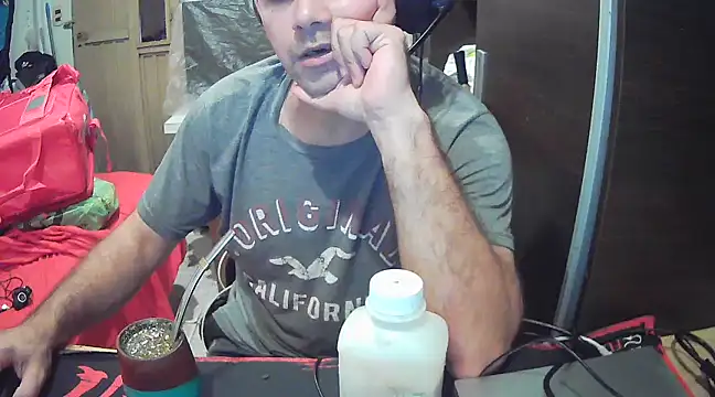 Snapshot of Lolosalvage83 chatting on 03.03.25 Lolosalvage83 online show from 03.03.25