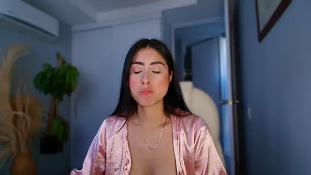 auroracaruso11 online show from 09.28.25