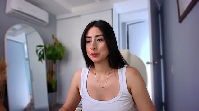 auroracaruso11 online show from 10.05.25