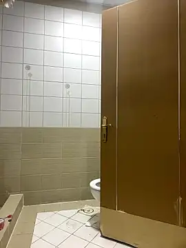 Layla-daloua online show from 01.10.26