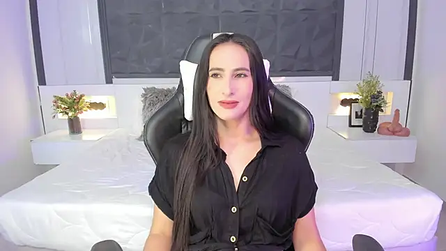 SaraGomez1 online show from 09.30.25