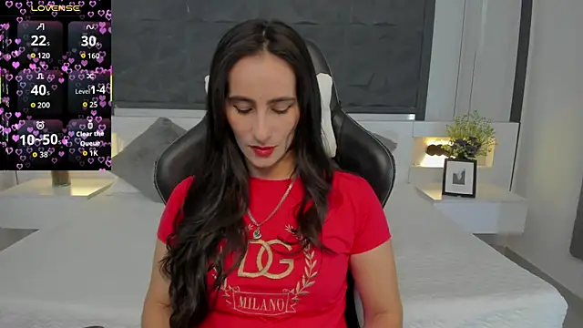 SaraGomez1 online show from 01.16.26