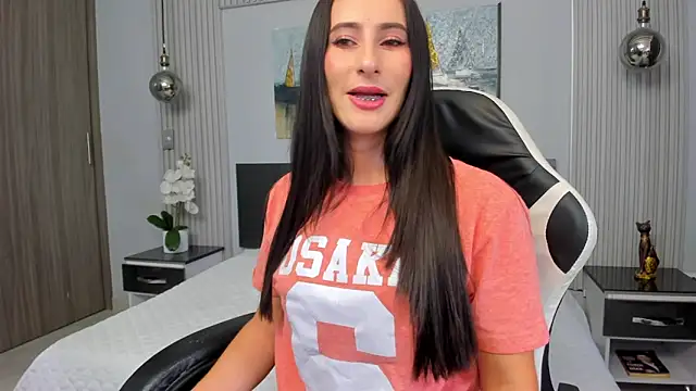 SaraGomez1 online show from 05.19.26