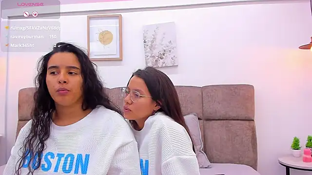 Dilan y Mia online show from 02.12.25