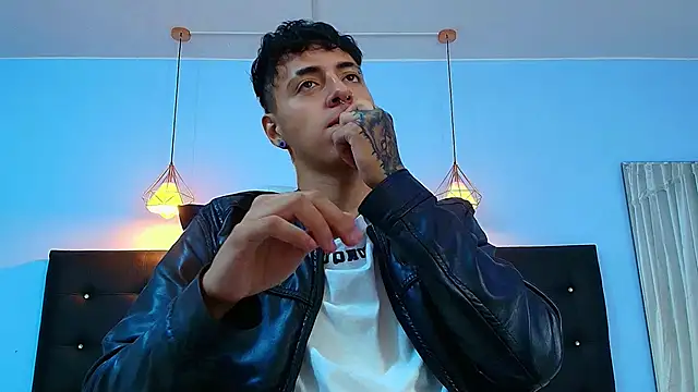 Lobo 17  online show from 01.14.25