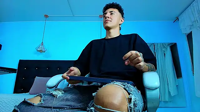 Lobo 17  online show from 02.09.25