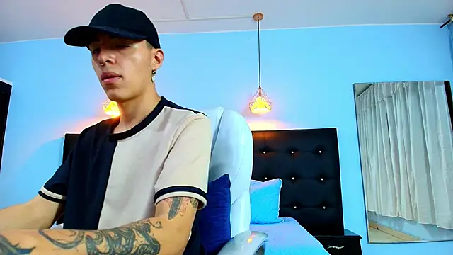 Lobo 17  online show from 02.21.25