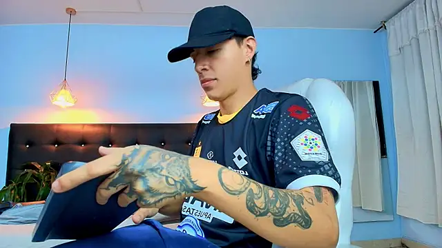 Lobo 17  online show from 03.19.25