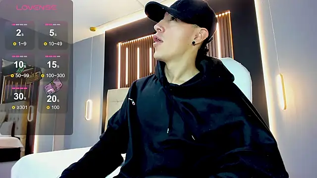 Lobo 17  online show from 02.08.26