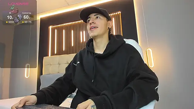 Lobo 17  online show from 03.25.26