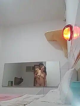 Snapshot of davicitos chatting on 02.21.25 davicitos online show from 02.21.25