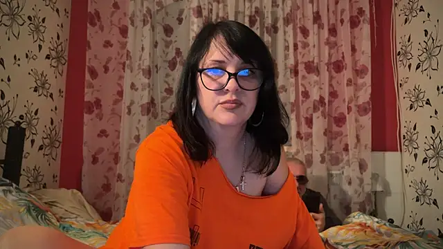 Snapshot of StellarTeam chatting on 12.21.24 StellarTeam online show from 12.21.24