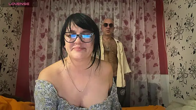 Snapshot of StellarTeam chatting on 10.03.25 StellarTeam online show from 10.03.25