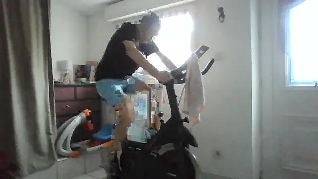 naturiste974 online show from 11.19.25