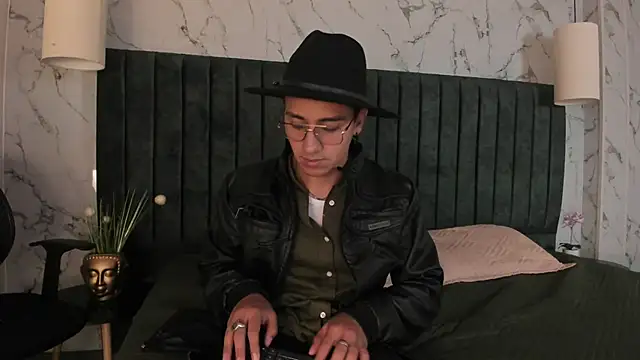 Andy Joy  online show from 10.13.25