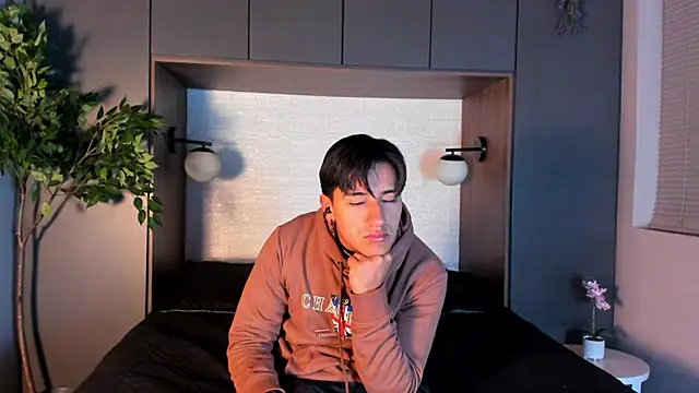 Andy Joy  online show from 11.23.25