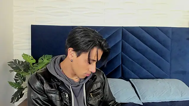 Andy Joy  online show from 02.17.26