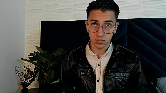 Andy Joy  online show from 02.27.26