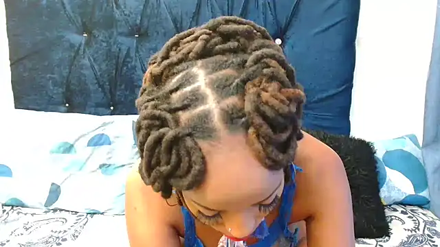 Snapshot of xTALLSEXYBUMx chatting on 02.27.25 xTALLSEXYBUMx online show from 02.27.25